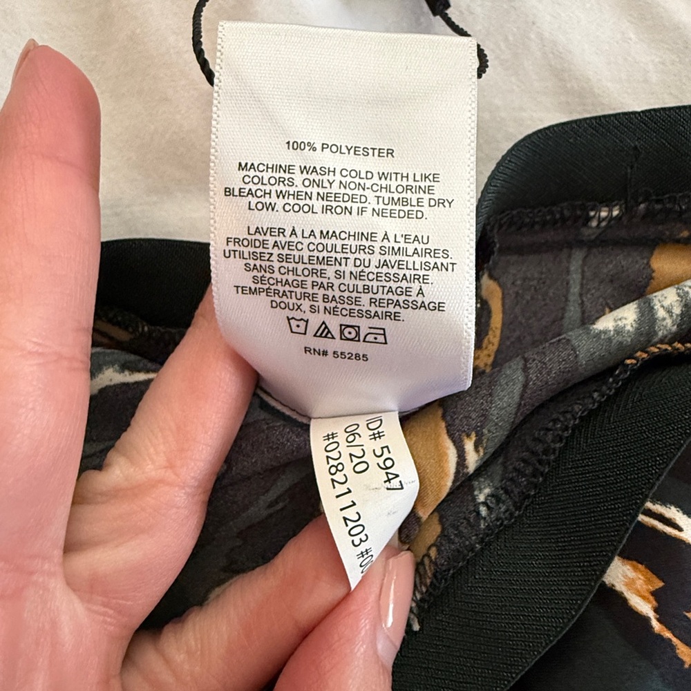 Express Dark Green Leopard Print Satin Silky Midi Slip Skirt Medium Autumn - Picture 7 of 8